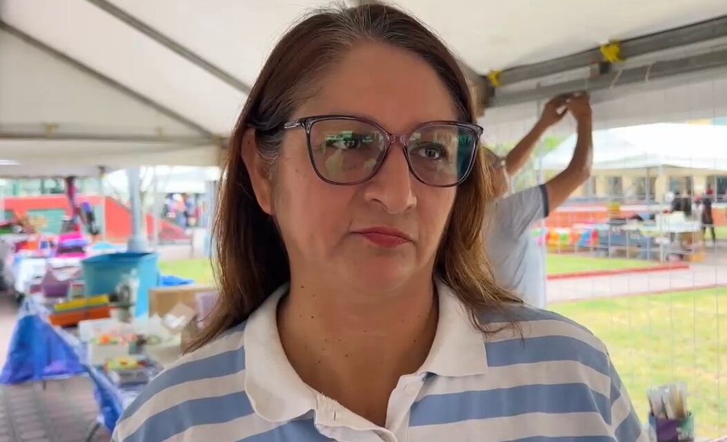 MÁS DE 30 COMERCIANTES DE ÚTILES ESCOLARES SE INSTALAN EN PLAZA DE LA LIBERTAD