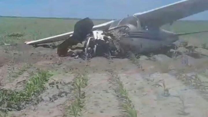SE DESPLOMA AVIONETA EN REYNOSA; MUERE EL PILOTO Y HAY UN LESIONADO