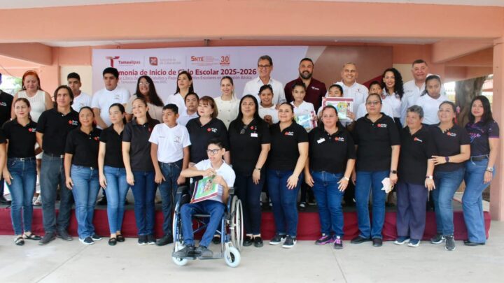 ARRANCA CICLO ESCOLAR EN EL CENTRO DE ATENCIÓN MÚLTIPLE “LUZ ESTELA CÉSPEDES” CON ENTREGA DE LIBROS Y ÚTILES