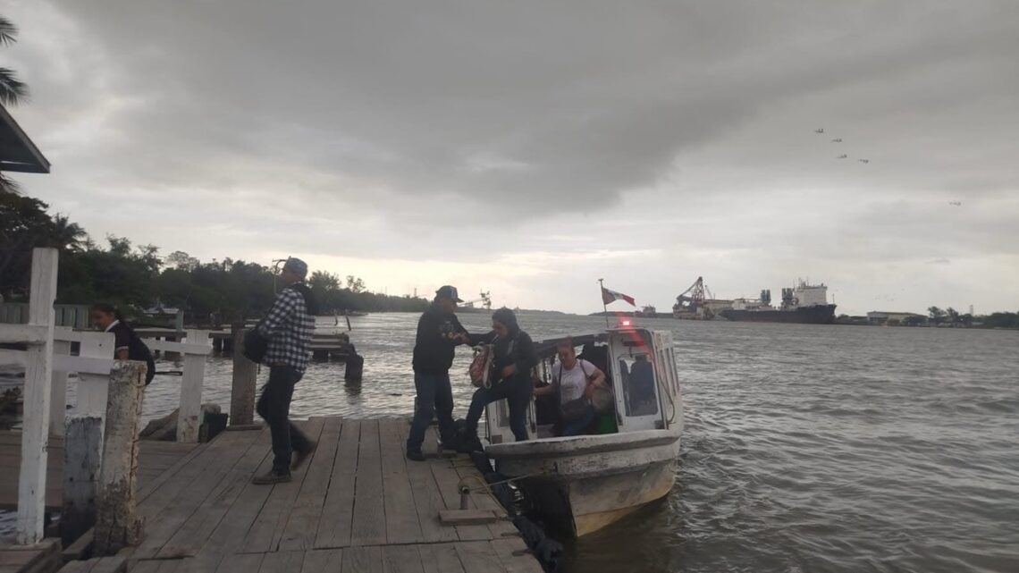 Cruces De Lancha Trabajan Con Normalidad
