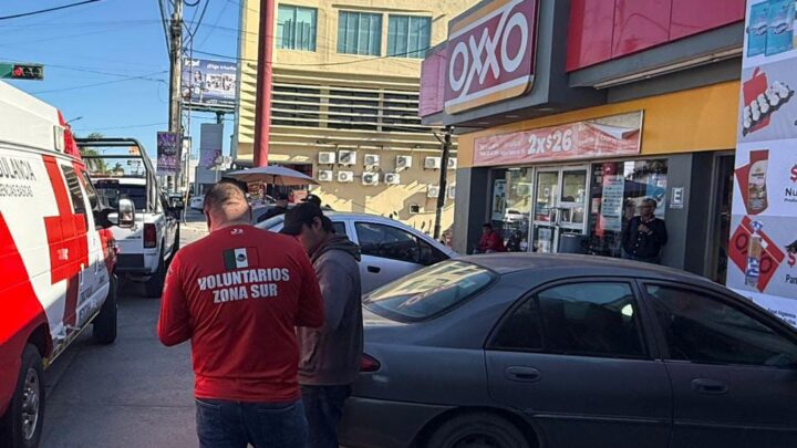 Trabajador de Tienda se desvanece en el baño