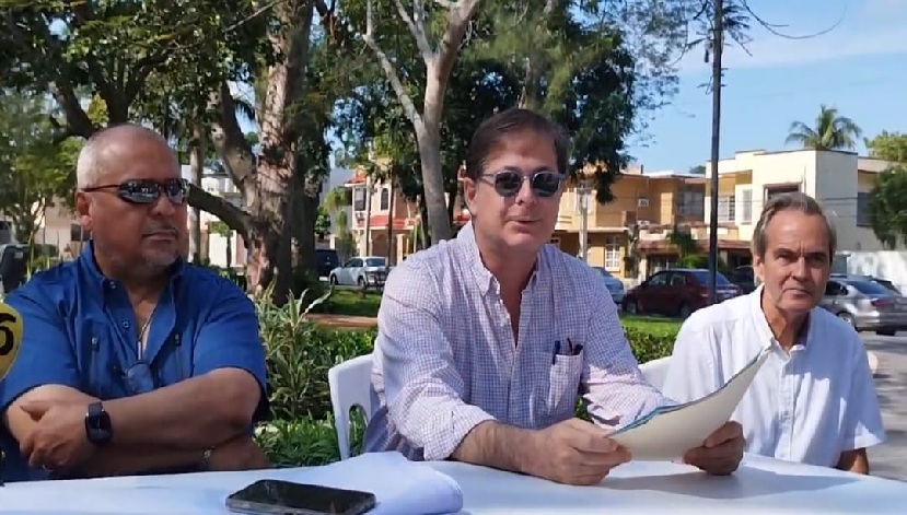 Vecinos de 10 colonias residenciales exigen cierre de comercios irregulares que violan el POT.