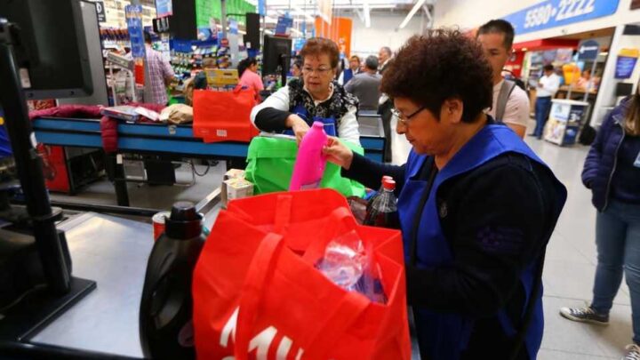 Inician Las Compras De Pánico En Vísperas De La Navidad En Ciudad Madero.