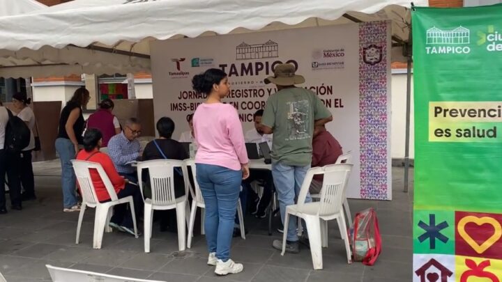 Llevan Campaña Gratuita De Afiliación Y Vacunación A Plaza Hijas De Tampico