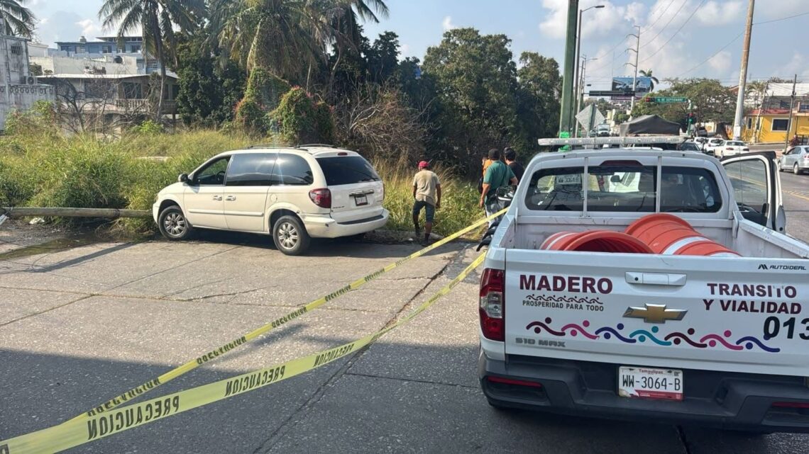 Falla Mecánica Provoca Salida De Camino En Ciudad Madero; Llaman A Revisar Vehículos