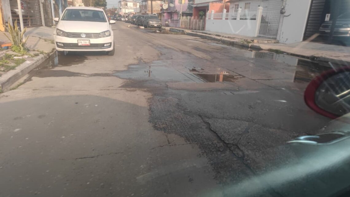Persistente Fuga De Aguas Negras Afecta A Vecinos De La Colonia Tamaulipas.