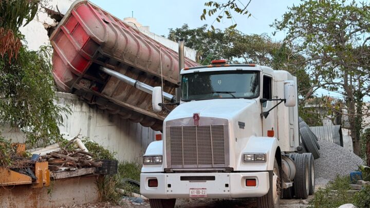 Clausuran Habitación Tras Impacto De Góndola Contra Vivienda En Ciudad Madero.