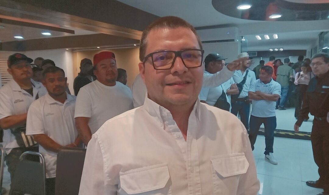 Llevan Alegría A Niños De Ciudad Madero Con Recorrido De Superhéroes Por El Día Del Niño.