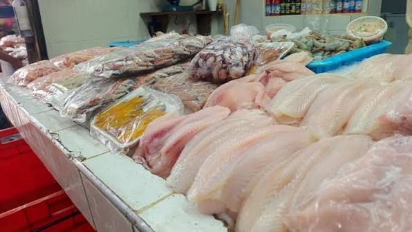 Bajan Ventas De Mariscos En Mercado 18 De Marzo Durante Temporada Vacacional