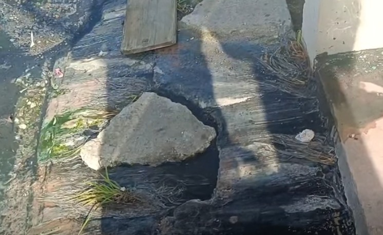 Altamira Entre Aguas Negras! Vecinos Estallan Contra COMAPA Altamira Y Acusan Abandono De Armando Martínez