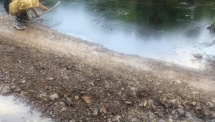 Hidrocarburo Contamina Zona Lagunaria Cerca Del Río Barberena